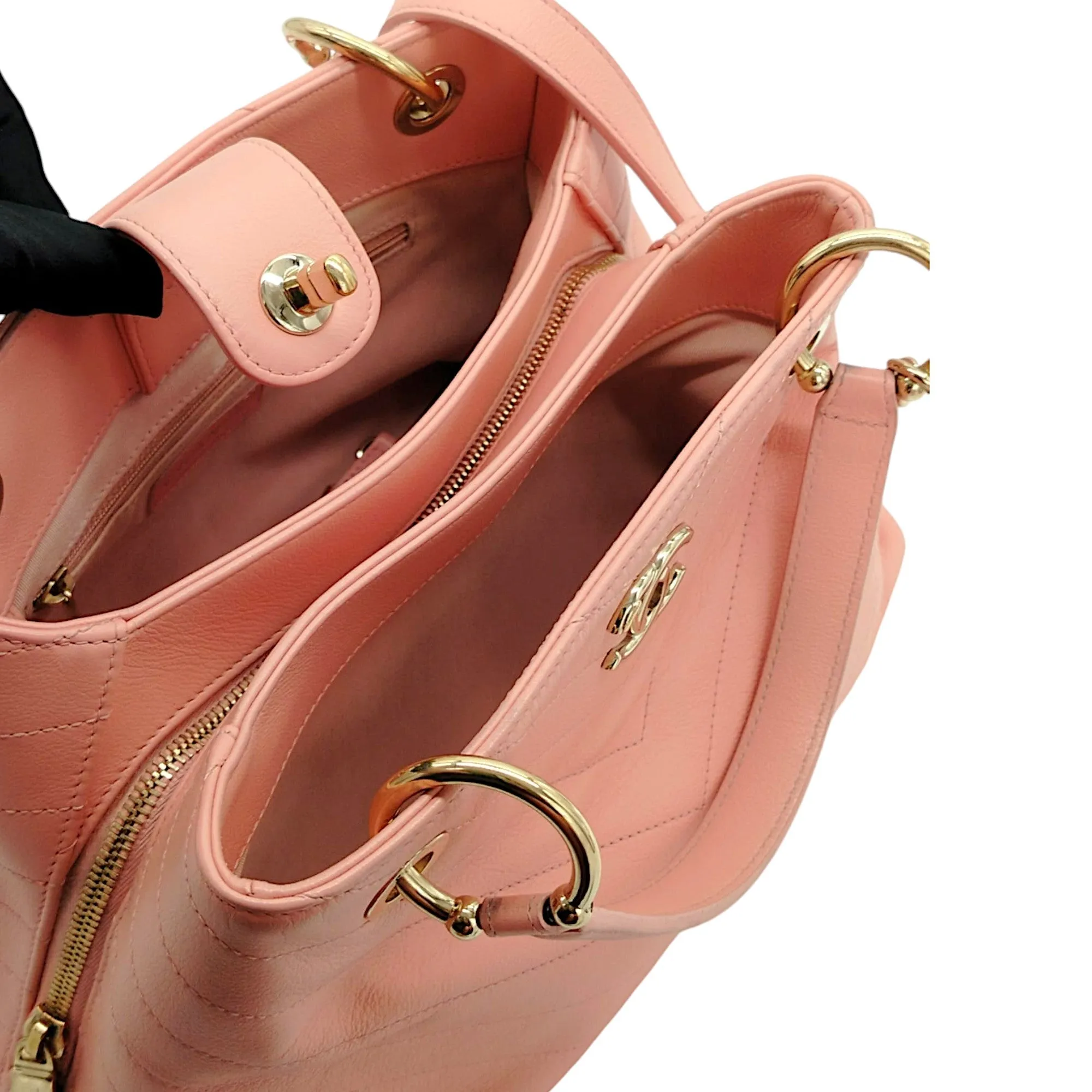 Chanel Chevron Chic Shopping Tote - '10s