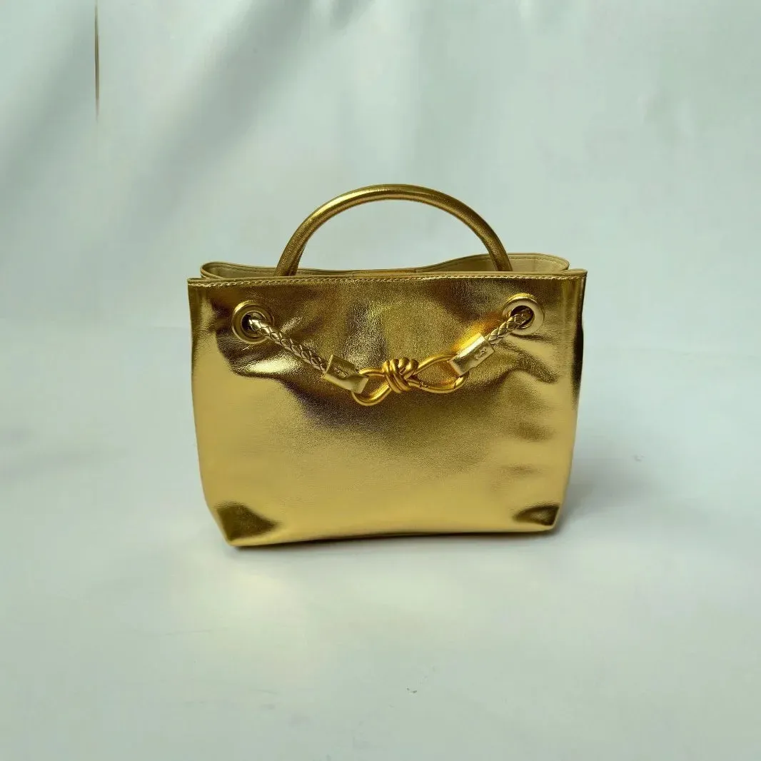 Classic Woven Strap Large Capacity Tote Bag