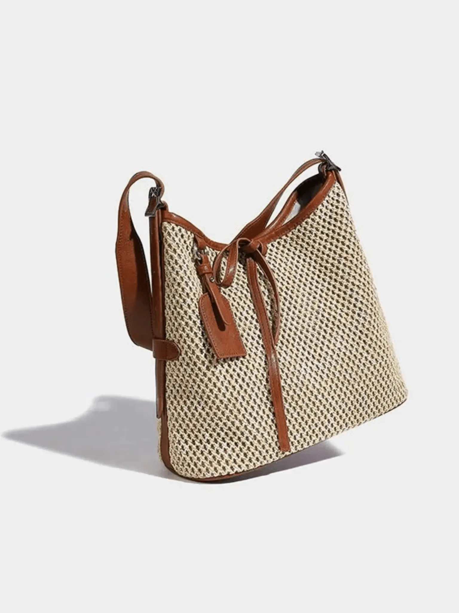 Quinn | Stylish Woven Bucket Bag with Leather Trim