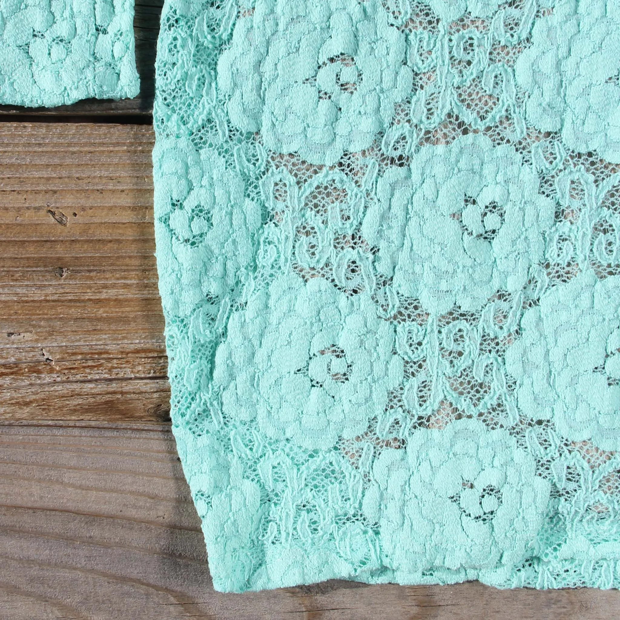 Wild Lace Dress in Mint